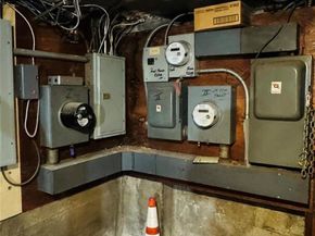 231 Jericho Tpke, New Hyde Park NY 11040