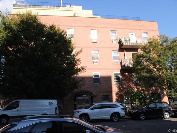 7177 159 Street 205, Flushing NY 11365