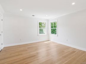 10 Threepence Drive, Melville NY 11747