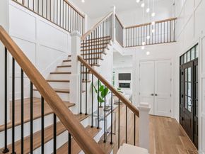 10 Threepence Drive, Melville NY 11747