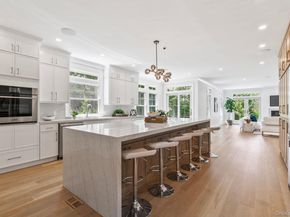 10 Threepence Drive, Melville NY 11747