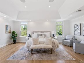 10 Threepence Drive, Melville NY 11747