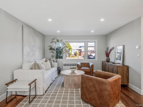 2810 Wynsum Avenue, Merrick NY 11566