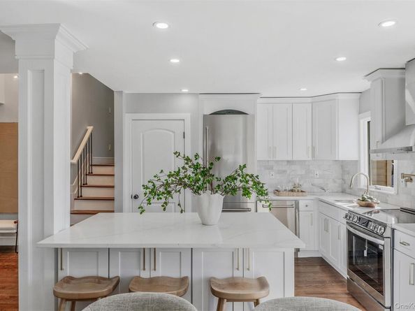 2810 Wynsum Avenue, Merrick NY 11566