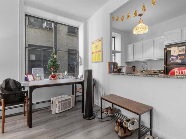 178 E 2 1B, New York (Manhattan) NY 10009