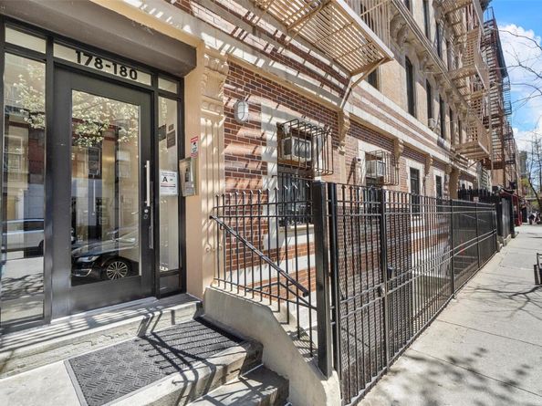 178 E 2 1B, New York (Manhattan) NY 10009