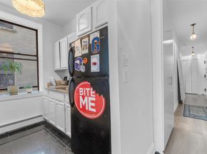 178 E 2 1B, New York (Manhattan) NY 10009