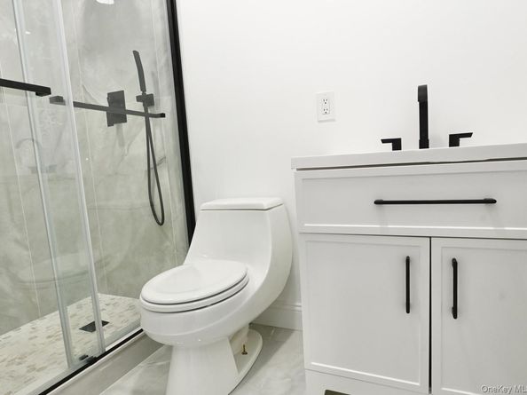 2 Little Hill Road, East Setauket NY 11733