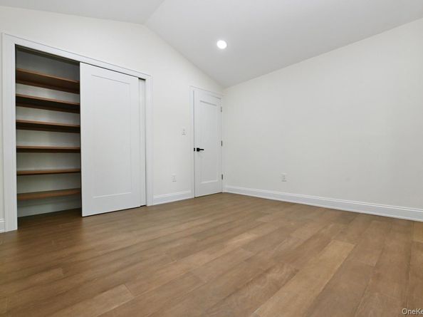 2 Little Hill Road, East Setauket NY 11733