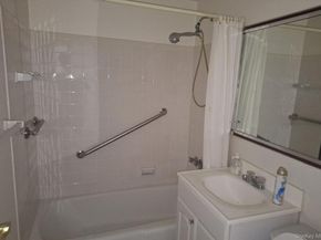 838 Pelhamdale Avenue 3R, New Rochelle NY 10801