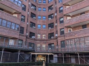 69-60 108 Street 719, Forest Hills NY 11375