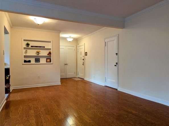 69-60 108 Street 719, Forest Hills NY 11375