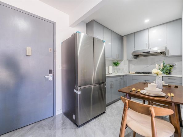 941 57th Street 1A, Brooklyn NY 11219