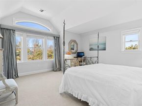 1 Seasons Lane, Southampton NY 11968