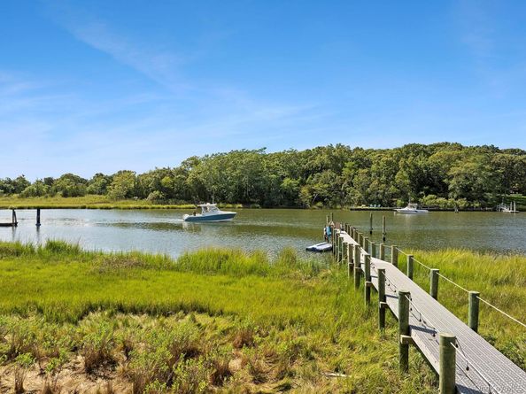 2280 Deep Hole Drive, Mattituck NY 11952