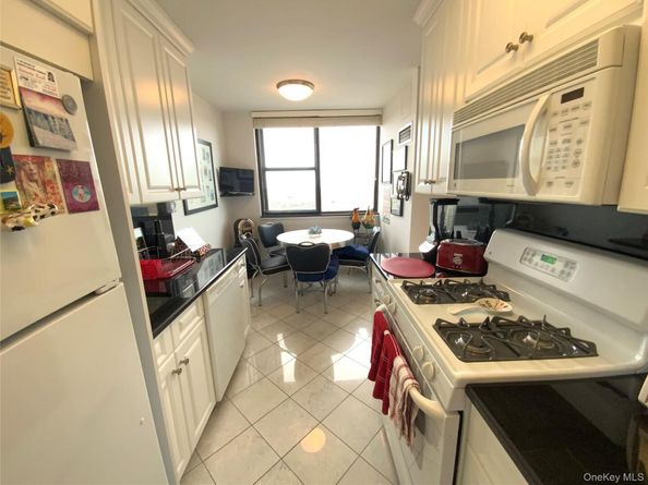 27110 Grand Central Parkway 33D, Floral Park NY 11005