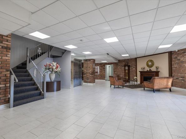 75 Noble Street 219, Lynbrook NY 11563