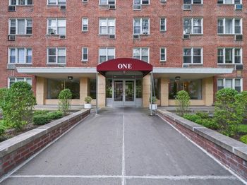 1 Sadore Lane