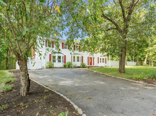 2 Mount Sinai Avenue S, Port Jefferson Station NY 11776
