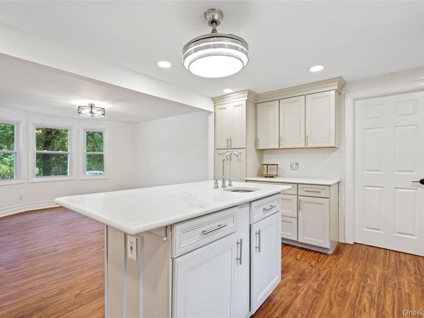2 Mount Sinai Avenue S, Port Jefferson Station NY 11776