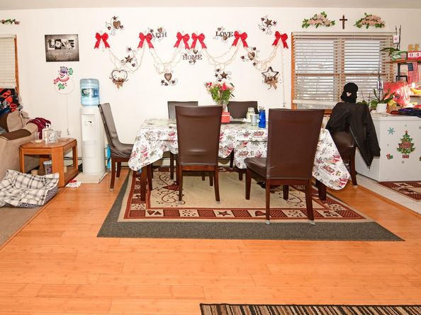 467 Carlls Path Path, Deer Park NY 11729