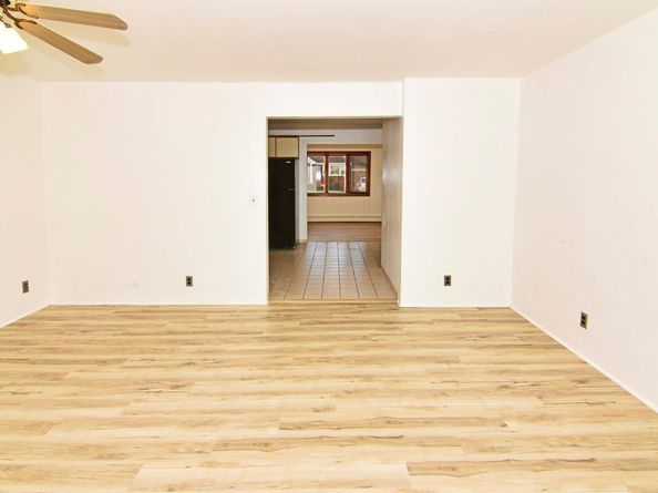 467 Carlls Path Path, Deer Park NY 11729