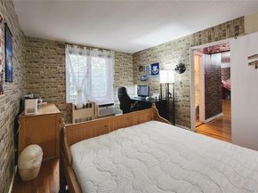 209-20 18th Ave 5E, Bayside NY 11360