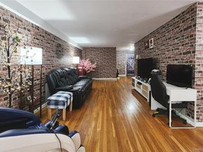 209-20 18th Ave 5E, Bayside NY 11360