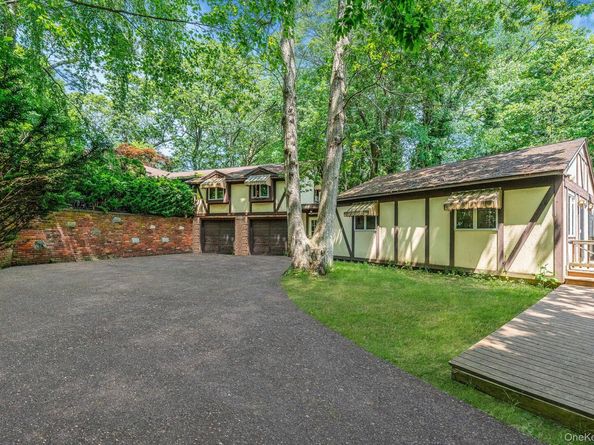 114 Oakwood Drive, Wading River NY 11792