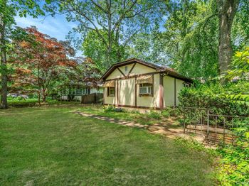114 Oakwood Drive