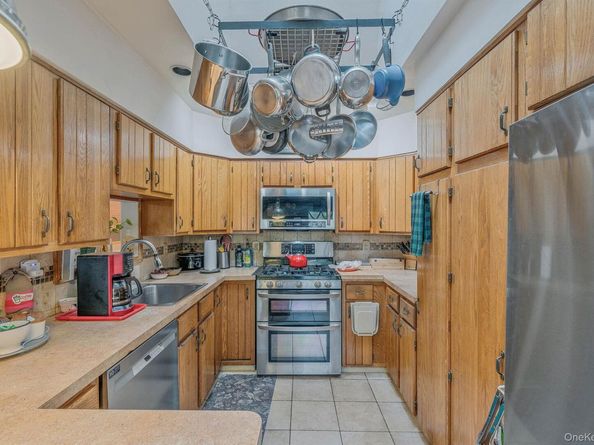 114 Oakwood Drive, Wading River NY 11792