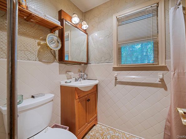 114 Oakwood Drive, Wading River NY 11792