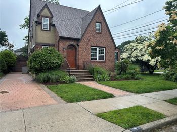 9 Troy Place