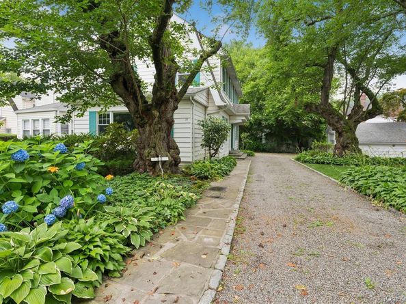 32 aka 26 Beechwood Terrace, Yonkers NY 10705