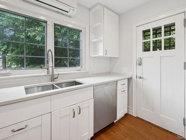 32 aka 26 Beechwood Terrace, Yonkers NY 10705