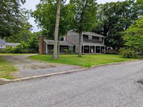 232 7th Street, Saint James NY 11780