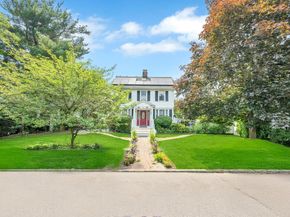 118 Grant Avenue, Albertson NY 11507