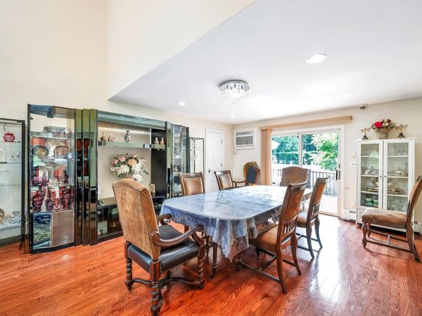 118 Grant Avenue, Albertson NY 11507