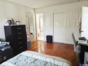 1056 E Arthur Street, Uniondale NY 11553