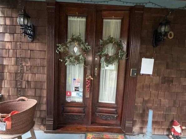 20 Ridge Road, Douglaston NY 11363
