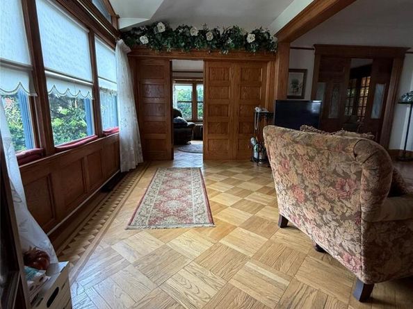 20 Ridge Road, Douglaston NY 11363