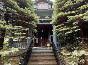 20 Ridge Road, Douglaston NY 11363