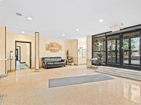 2244 Bronx Park E 1E, Bronx NY 10467