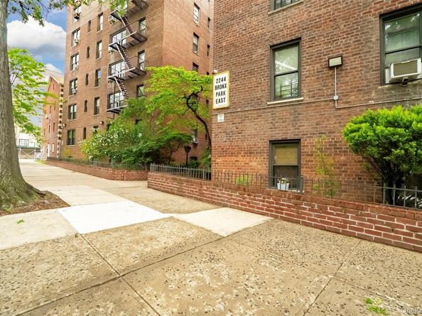 2244 Bronx Park E 1E, Bronx NY 10467