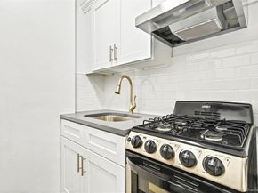2244 Bronx Park E 1E, Bronx NY 10467