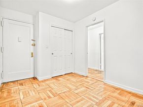 2244 Bronx Park E 1E, Bronx NY 10467