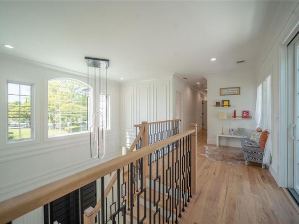 1259 Waterview Drive, Rockville Centre NY 11570