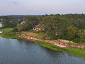 311 Noyack Road, Southampton NY 11968