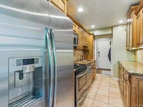 209-80 18 Avenue 4D, Bayside NY 11360