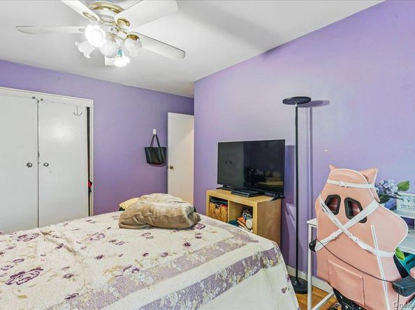 209-80 18 Avenue 4D, Bayside NY 11360